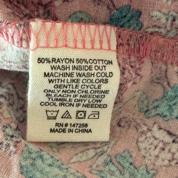 SIMPLY SOUTHERN Shirred Smocked Seahorse Top Size XL NEW - Picture 8 of 8